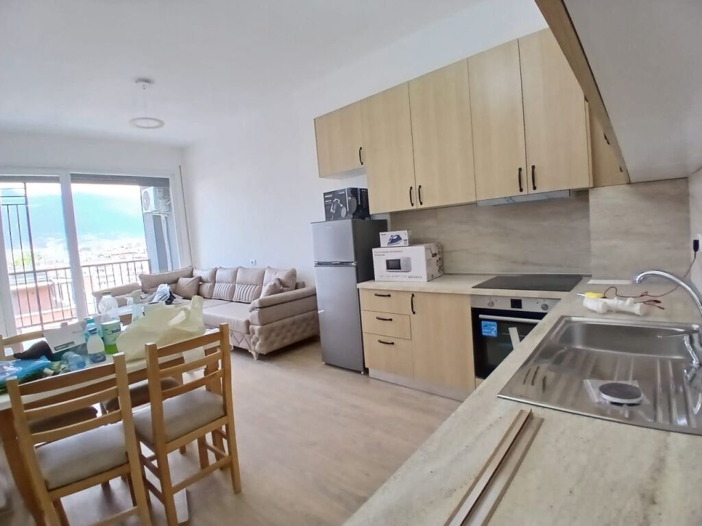 Apartament me qera 1+1 - 📍5 Maj, kompleksi Inerti 450 mije leke