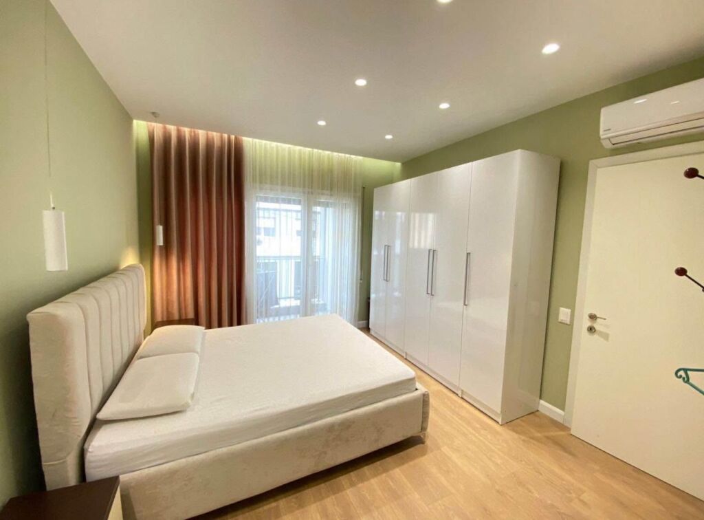 Apartament me qera 2+1+2 Hotel elisa