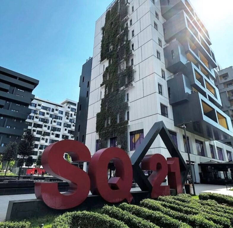 Ambient Komercial me qira tek square21, Rrg e Kavajes