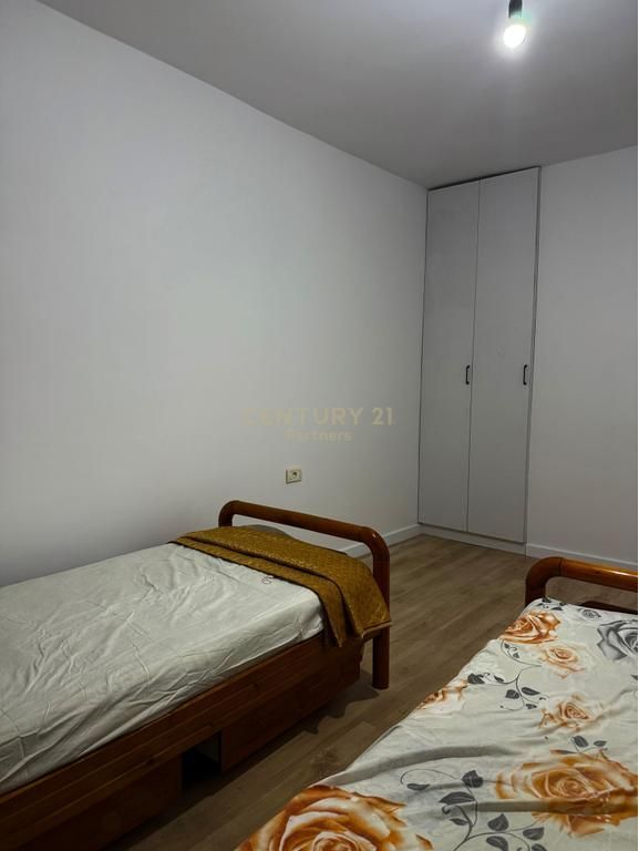 Apartament 3+1+Ballkon tek Thesari, Fresku