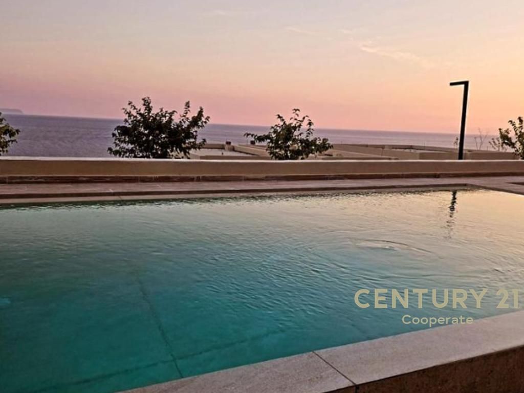 SEASONAL RENTAL - VILLA IN GREEN COAST 1.