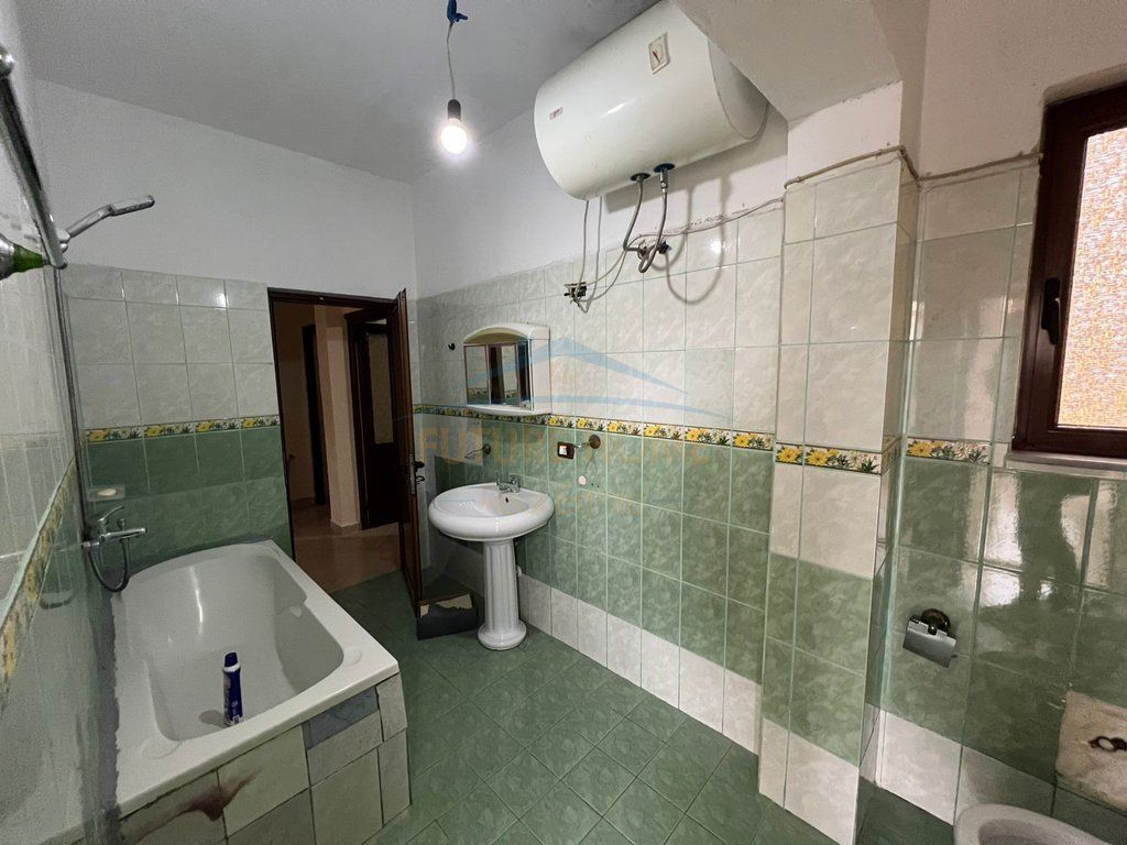 Rent, Apartment 2+1, Dalip Topi Street, Fresku