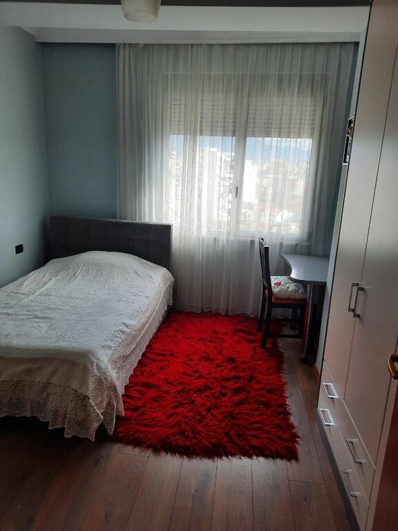 Apartament 2+1 me qira Rruga e Dibres