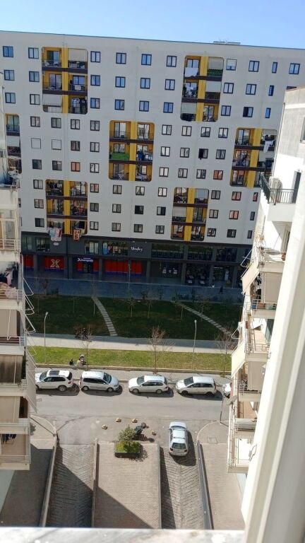 Apartament 1+1 me qera perballe Grand Gallery