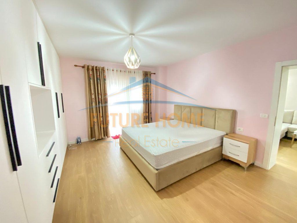 Qera, Apartament 1+1, Komuna Parisit, Tiranë