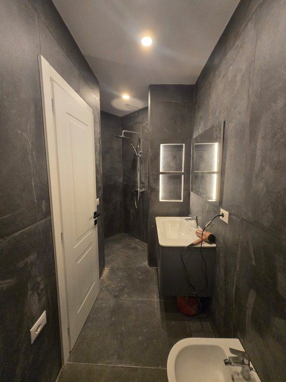Apartament 1+1 me qira në Astir (përballë Bohem)