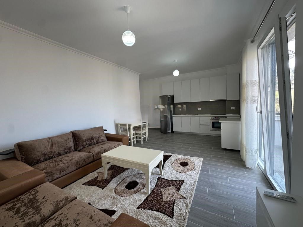 APARTMENT 2+1+PARKING SPACE FOR RENT NEAR THE KOMBINATI !