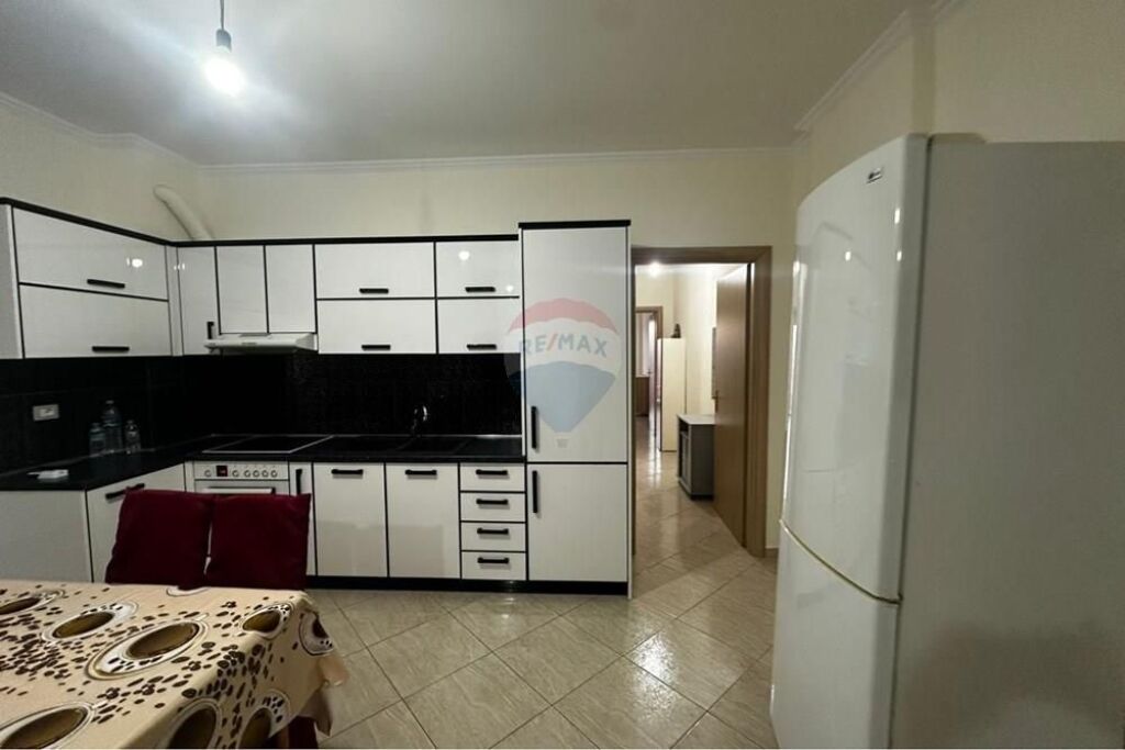 Appartamento 2+1+2 in affitto, vicino a Conad