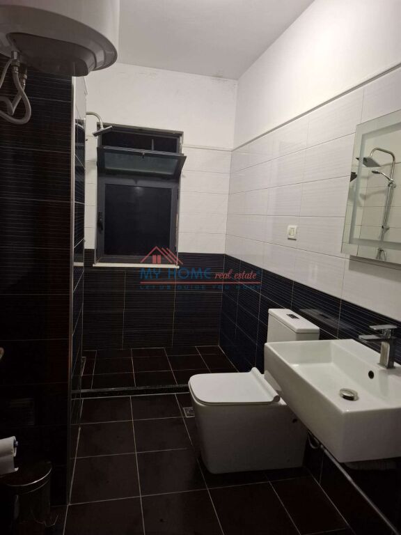 Appartamento 2+1 in vendita ad Astir Tirana