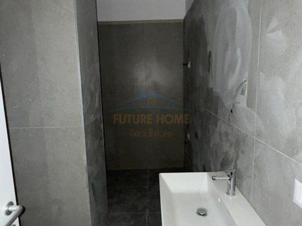 For sale, Apartment 2+1+2, Commune of Paris, Tirana Empire66250