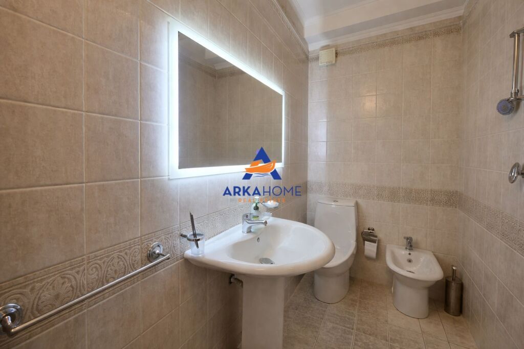 VENDESI APPARTAMENTO 3+1+ 2BALCONI "VICINO A BARONESHES, BLOK" 650.000 EURO