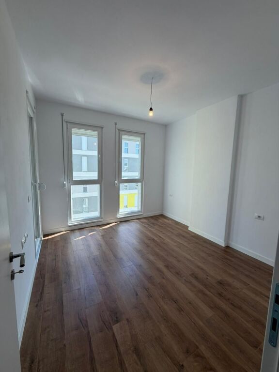 Apartament 1+1 me qira – Univers City