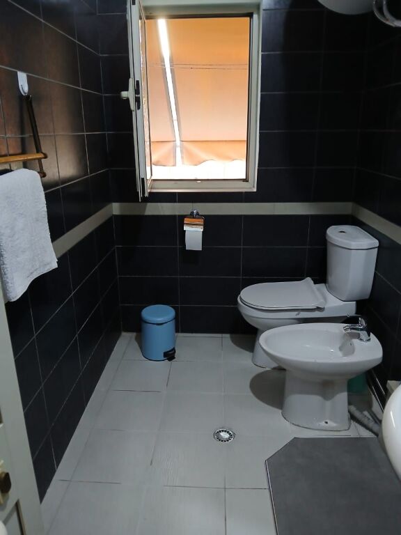 Apartament me qira 3+1 – Komuna e Parisit !