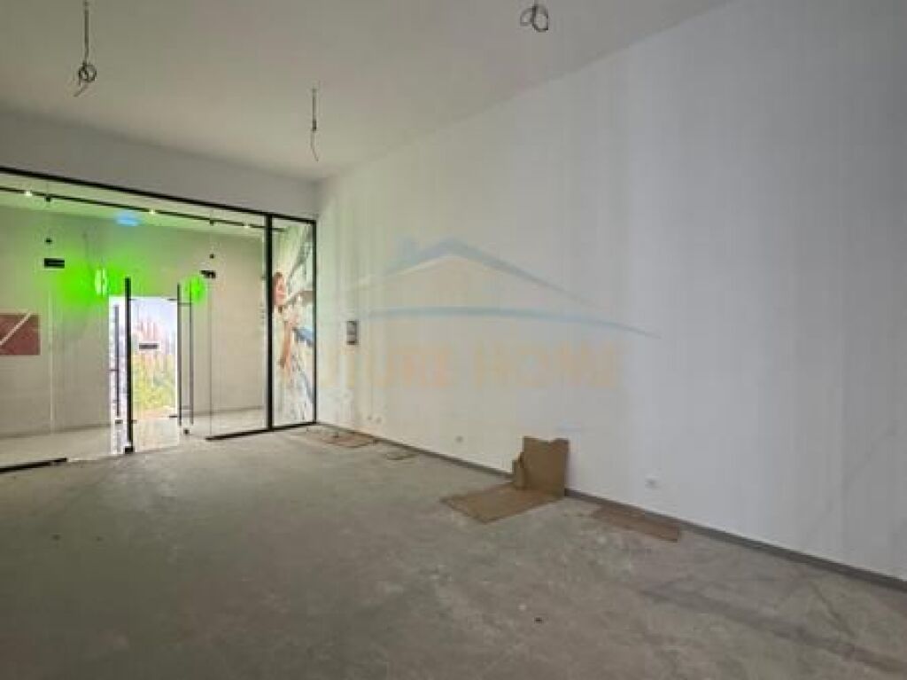 For sale, Business Premises, Garden Building, Tirana.