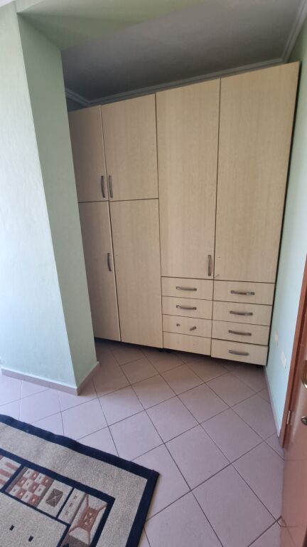 Appartamento 1+1 in Affitto in Via Durazzo, Centro