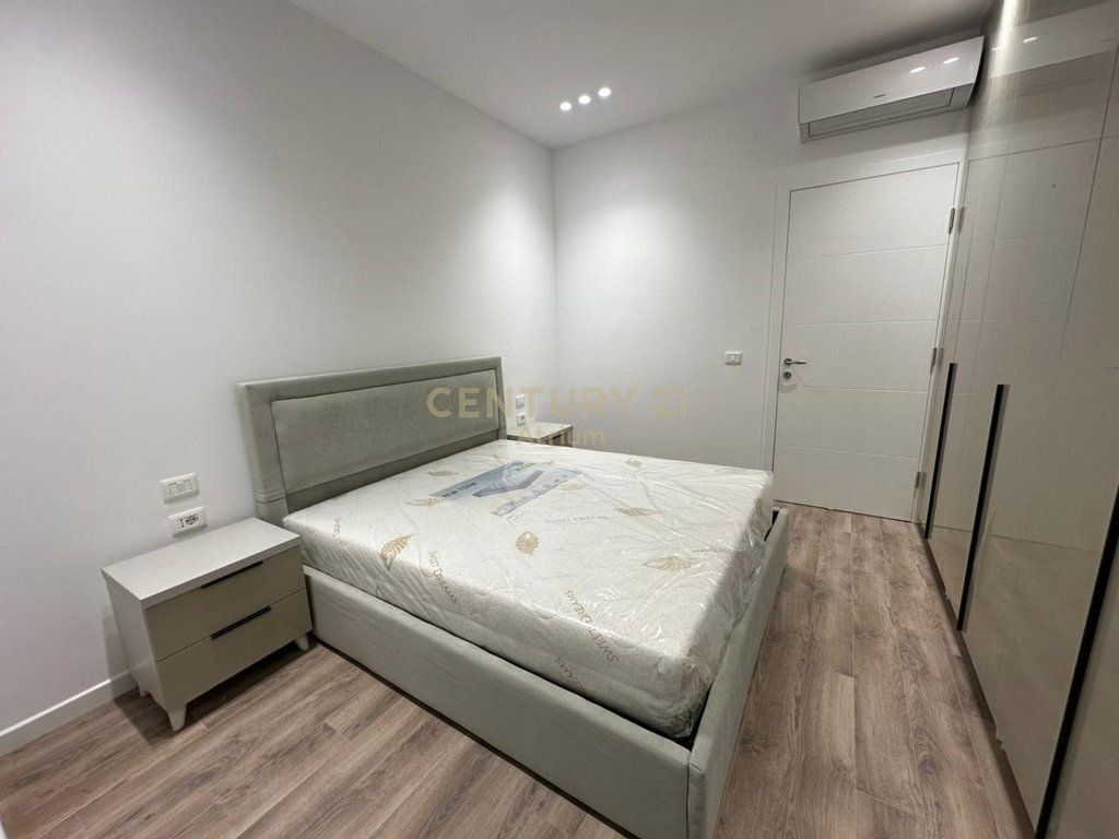 AFFITTASI APPARTAMENTO 1 + 1 PRESSO EMERALD CENTER VIA 5 MAJI !