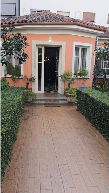 Affitto, Casa Privata, Nuovo Mercato, Tirana