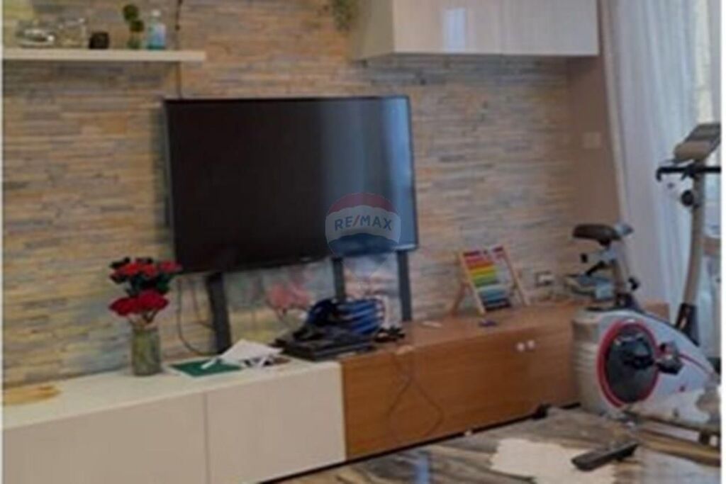 Apartament 3+1 ne shitje , Komuna e Parisit