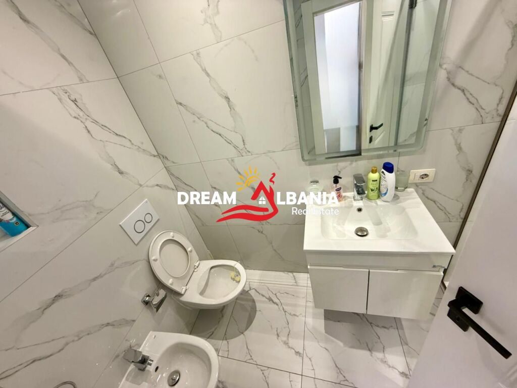 Jepet me qera apartament 1+1 tek rruga Kosovareve (ID 42111319)