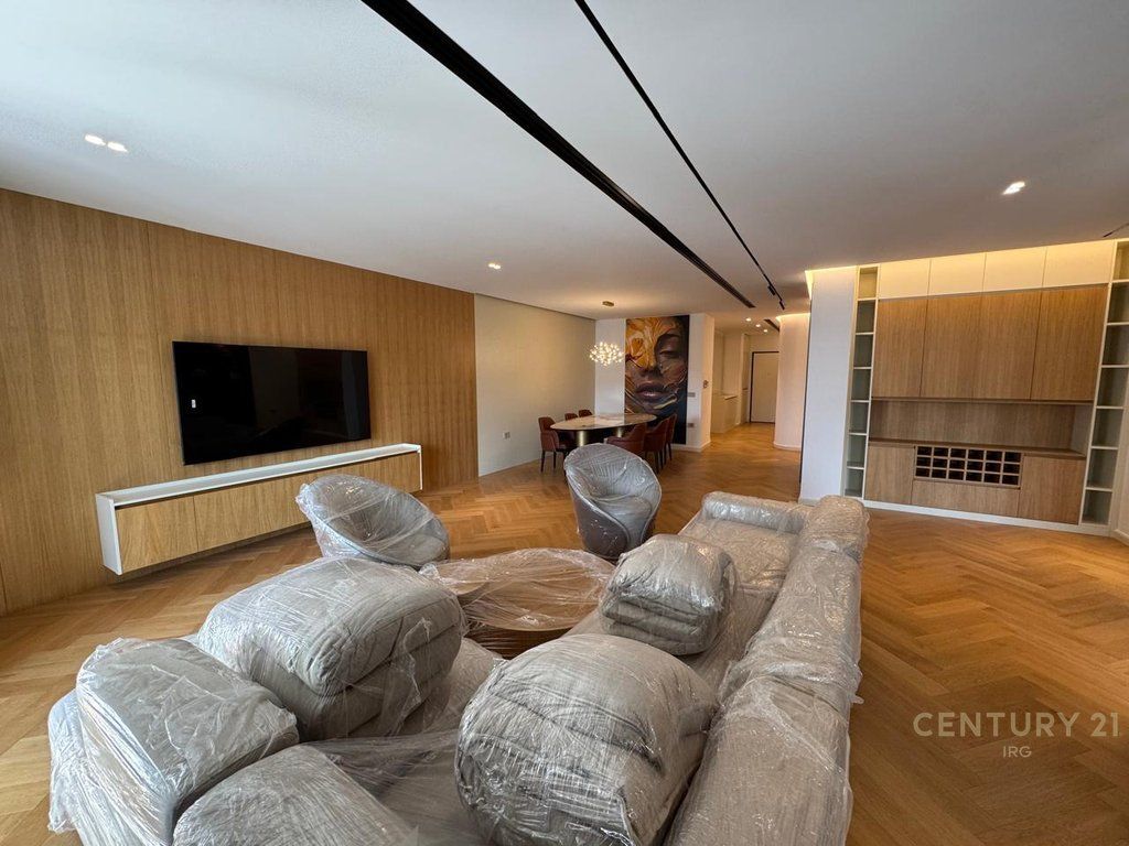 Luxury 2+1 apartment for rent with an area of 239 m², at the Dry Lake.