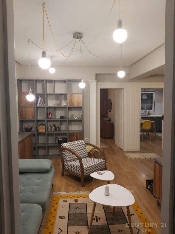 APARTAMENT 1+1 ME KUZHINE ME VETE ME QERA NE MYSLYM SHYR
