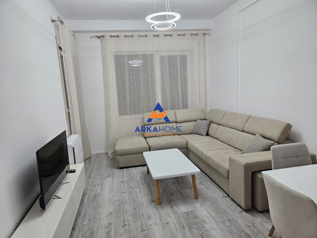 VENDESI APPARTAMENTO 2+1+BALCONE "RESIDENZA HENKE, AMERICANO" 192.000 EURO