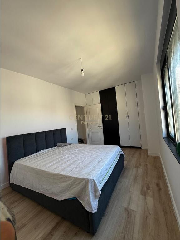 Apartament 3+1+Ballkon tek Thesari, Fresku
