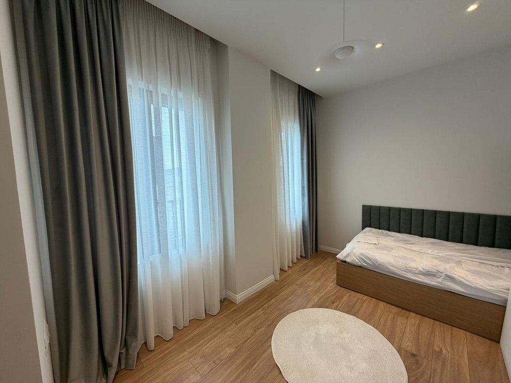Apartament 1+1 me qira në Astir (përballë Bohem)