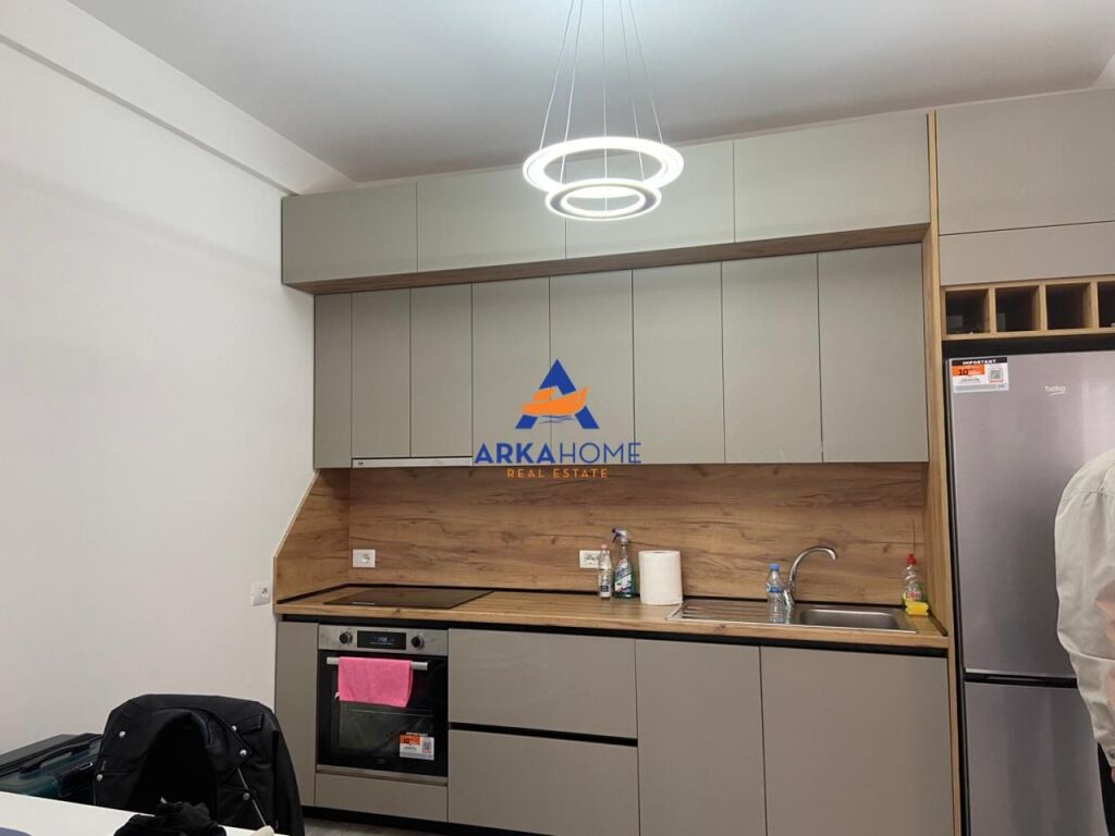 VENDESI APPARTAMENTO 2+1+BALCONE "RESIDENZA HENKE, AMERICANO" 192.000 EURO