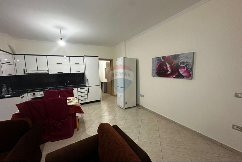 Appartamento 2+1+2 in affitto, vicino a Conad