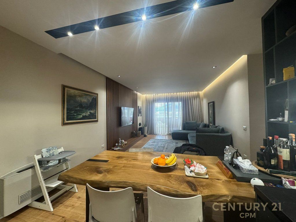 Apartment 2+1+2 for sale at the beginning of Kodra e Diellit