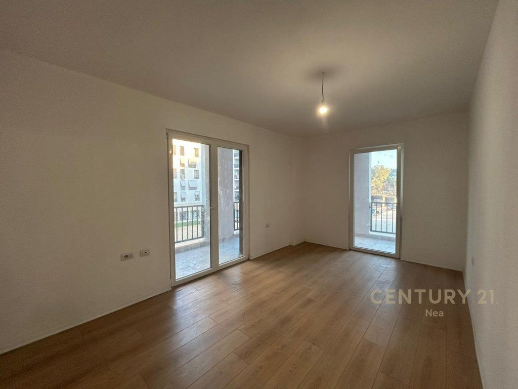 FOR RENT 2+1 APARTMENT WITH PARKING SPACE IN KOMBINAT