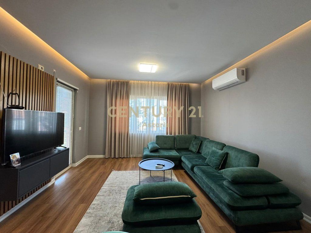 JEPET APARTAMENT ME QIRA 1+1 NE DON BOSKO, PRANE BUJTINES SE GJELIT - Pamja 4