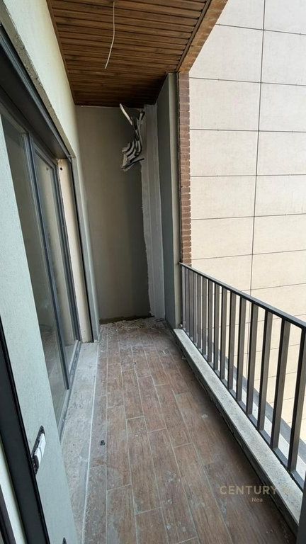 Apartment 1+1 for sale at Kavajes Street!