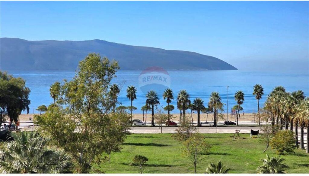 Apartment 2+1+2 for sale, Vlore, near the Marine school