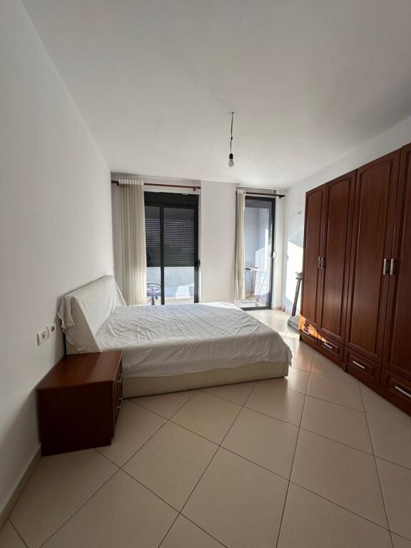 Apartament 2+1 me qira Bar Santana Astir