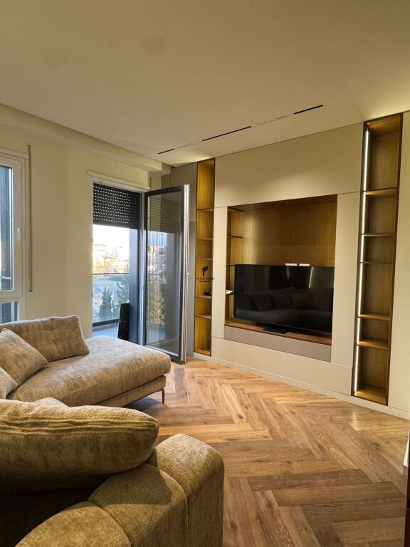 APARTAMENT ME QERA 2+1+PARKING DON BOSKO 1070 EURO FH-65779
