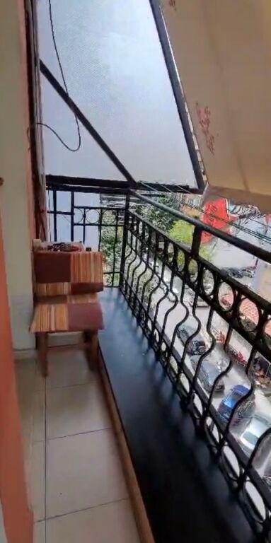 Apartament 1+1 me qera tek Komuna e Parisit