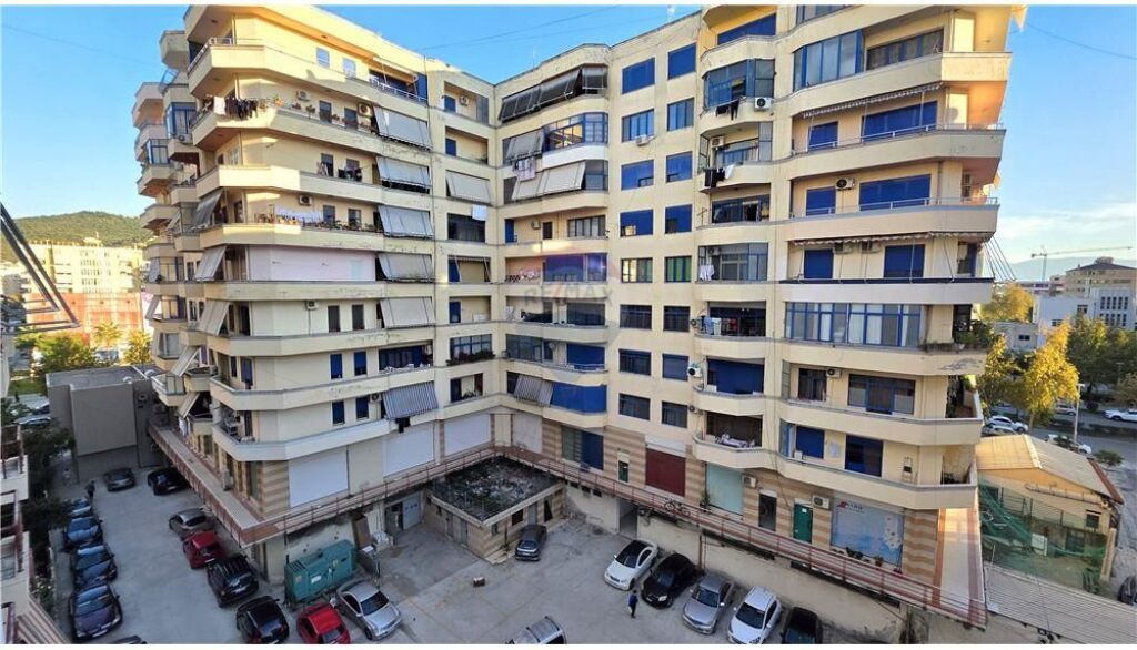 Apartament 2+1 ne shitje , Skele