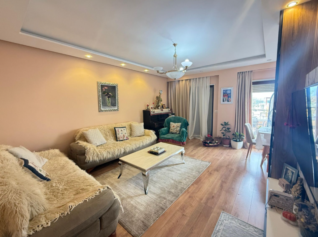 🏡 Appartamento Moderno 3+1+2 in Vendita – Giardino Botanico