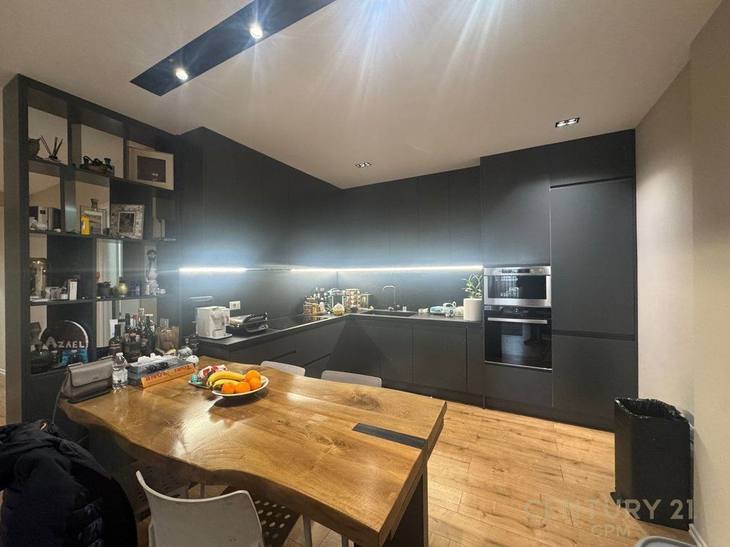 Apartment 2+1+2 for sale at the beginning of Kodra e Diellit