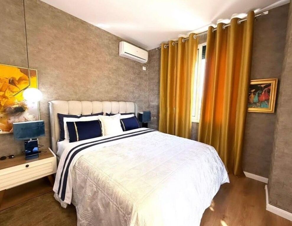 JEPET ME QERA APARTAMENT 1+1 – MOZAIKU I TIRANËS, ZONA 21 DHJETORI