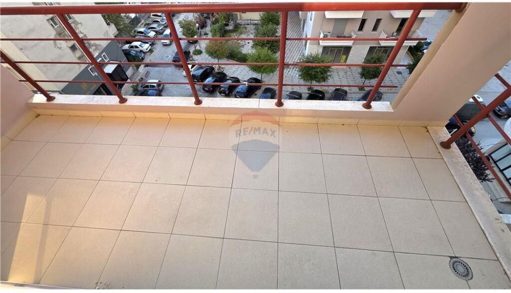 Apartament 2+1 ne shitje , Skele