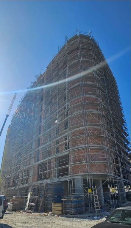 Ali Dem, Shitet apartament 2+1+2 me mundesi blerje te post parkimi! 155,000 € Sip. Totale  109m2  Sip. e brendshme  93m2
