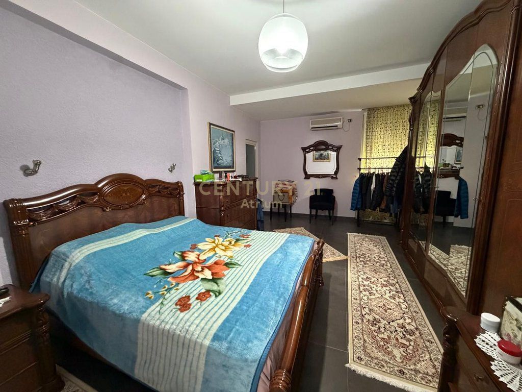 WE SELL SUPER APARTMENT 3+1+2+STORAGE AND 2 PARKING SPOTS AT BRRYLI!