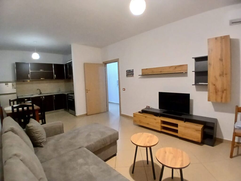 Apartment 1+1 for rent, Astir near Bulevardi i Ri