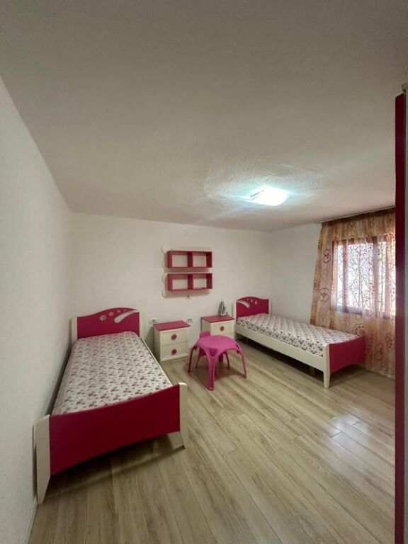Apartament 2+1 me qira – Rruga Siri Kodra