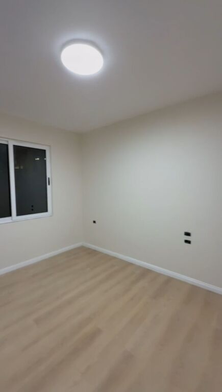 3+1 apartment for sale Above big market without going to Eleonora