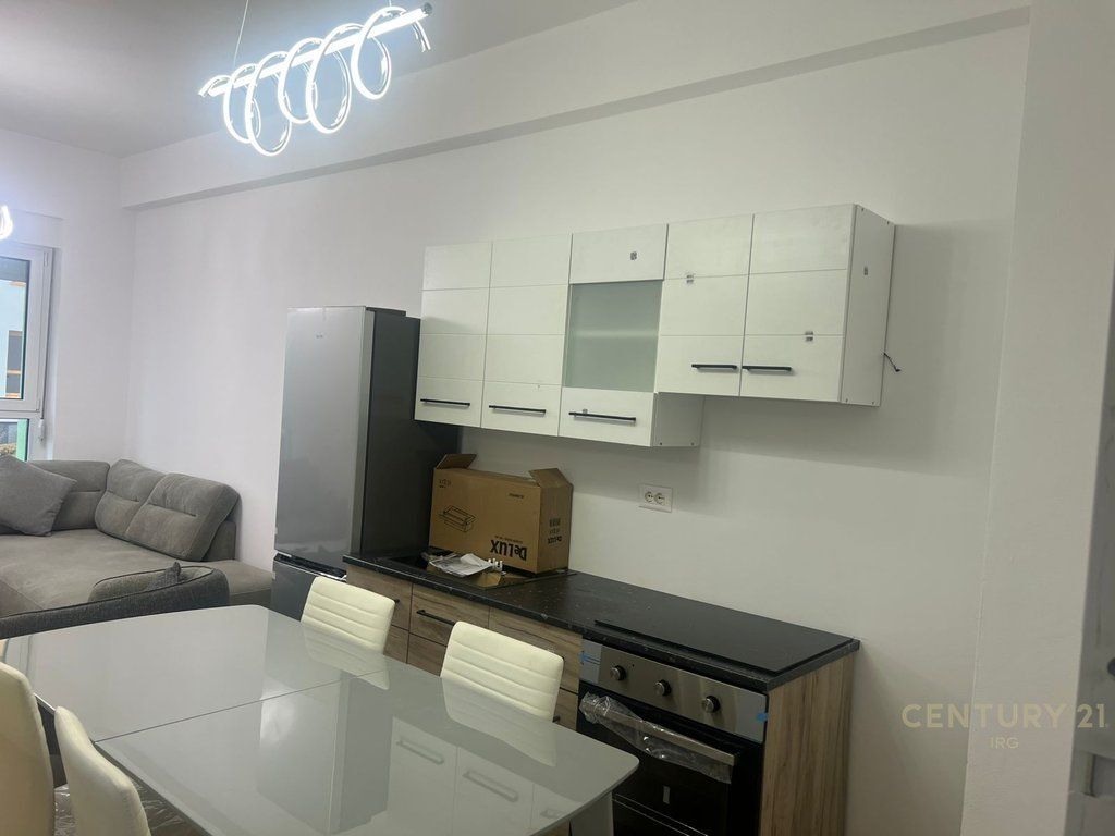 Apartament 1+1 ne kompleksin Mangalem!
