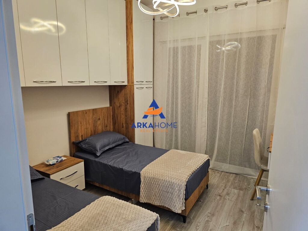 VENDESI APPARTAMENTO 2+1+BALCONE "RESIDENZA HENKE, AMERICANO" 192.000 EURO